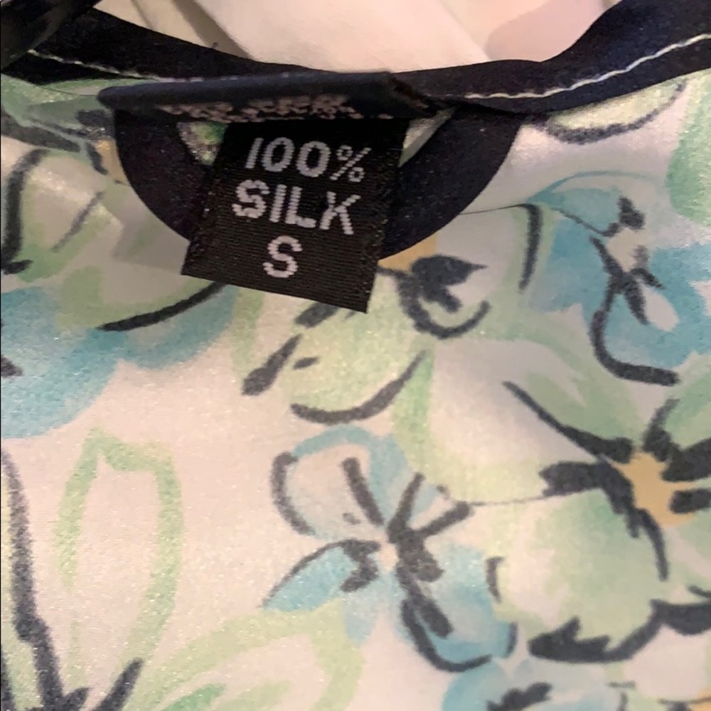 Silk top - Picture 6 of 7